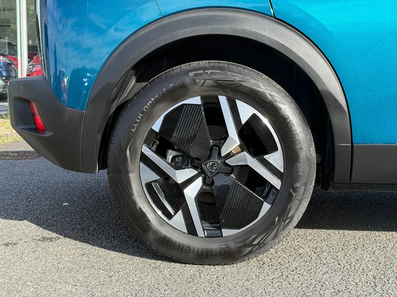 Photo de la voiture PEUGEOT 2008 ELECTRIQUE 54 kWh 156 ch Allure