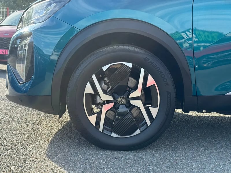 Photo de la voiture PEUGEOT 2008 ELECTRIQUE 54 kWh 156 ch Allure