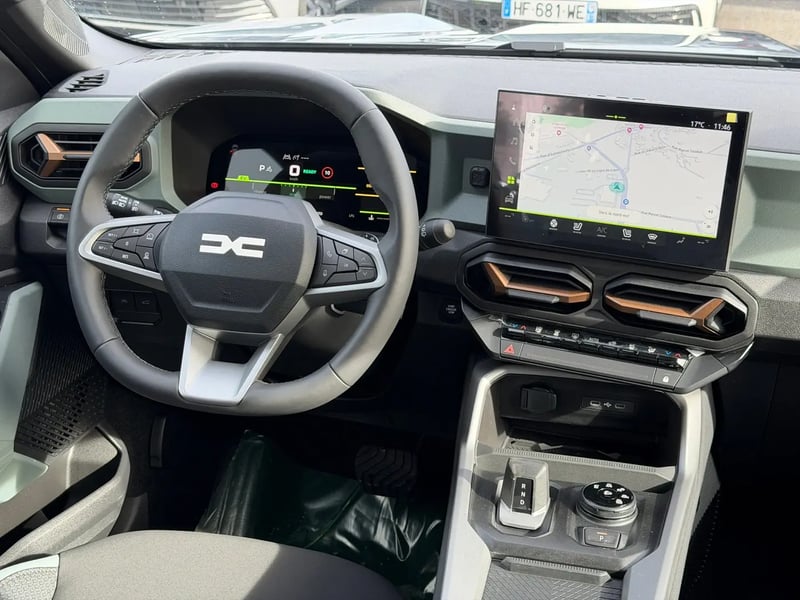 Photo de la voiture DACIA BIGSTER GPL Tribrid 150 4x4 Extreme