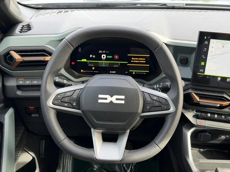Photo de la voiture DACIA BIGSTER GPL Tribrid 150 4x4 Extreme