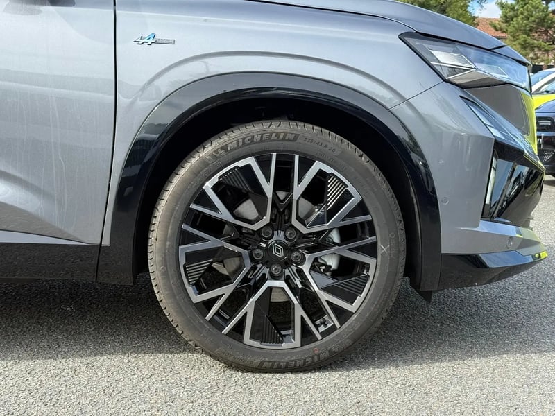 Photo de la voiture RENAULT AUSTRAL full hybrid E-Tech 200 ch Esprit Alpine