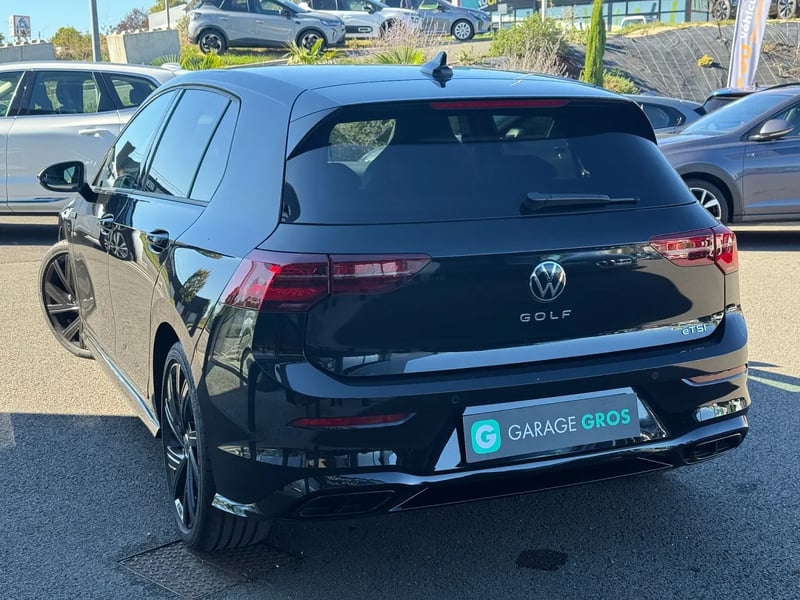 Photo de la voiture VOLKSWAGEN GOLF 1.5 eTSI OPF 150 DSG7 R-Line
