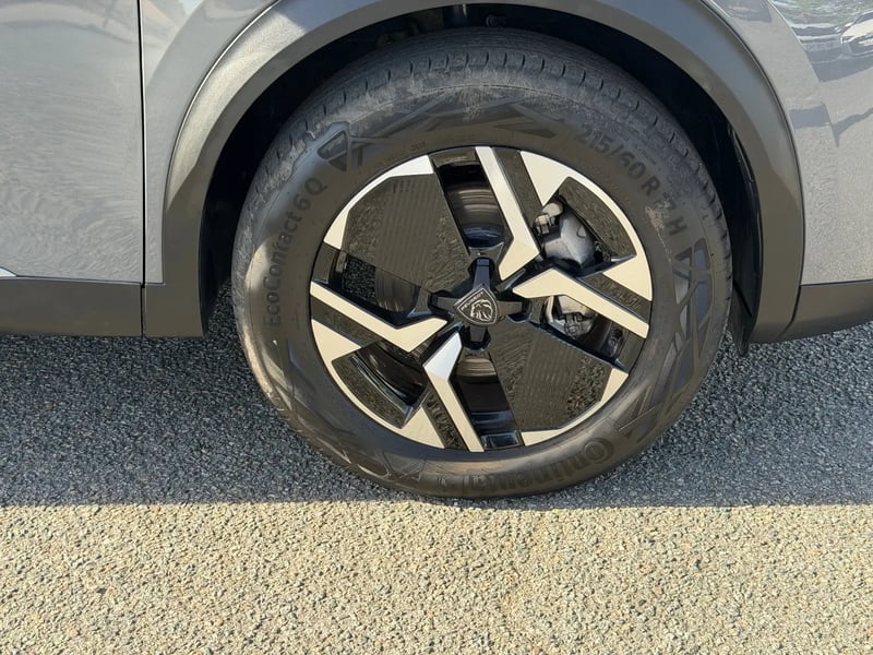 Photo de la voiture PEUGEOT 2008 ELECTRIQUE 156 ch 54 kWh Allure