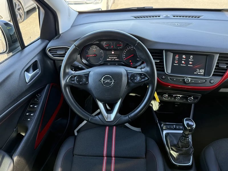 Photo de la voiture OPEL CROSSLAND 1.2 Turbo 110 ch BVM6 GS Line