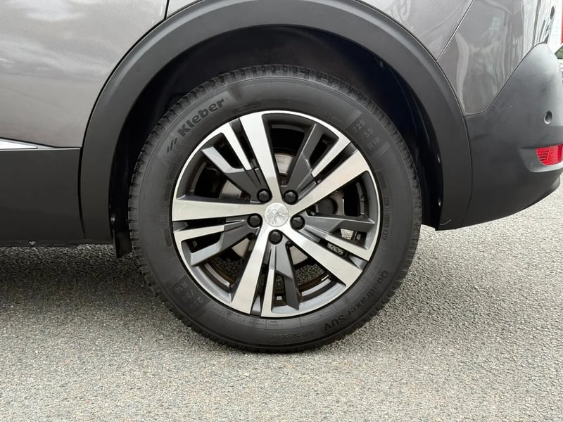 Photo de la voiture PEUGEOT 5008 BlueHDi 130ch S&S BVM6 Allure