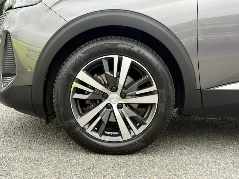 Photo de la voiture PEUGEOT 5008 BlueHDi 130ch S&S BVM6 Allure