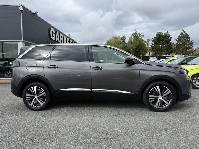 Photo de la voiture PEUGEOT 5008 BlueHDi 130ch S&S BVM6 Allure