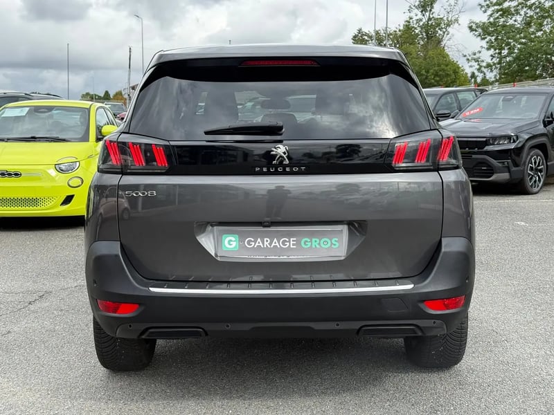 Photo de la voiture PEUGEOT 5008 BlueHDi 130ch S&S BVM6 Allure