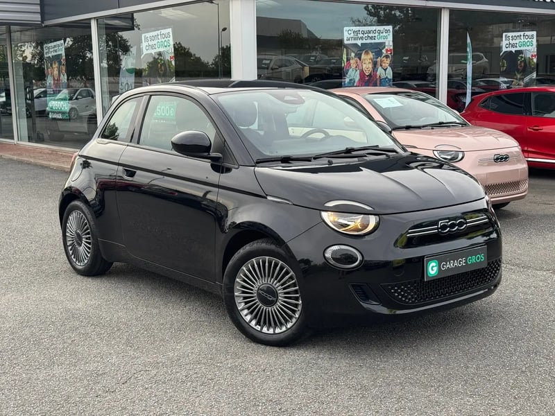 Photo de la voiture FIAT 500e BERLINE 500 e 118 ch Nouvelle 500