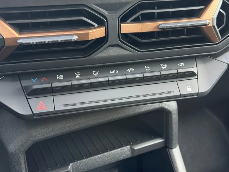 Photo de la voiture DACIA DUSTER ECO-G 120 auto Extreme