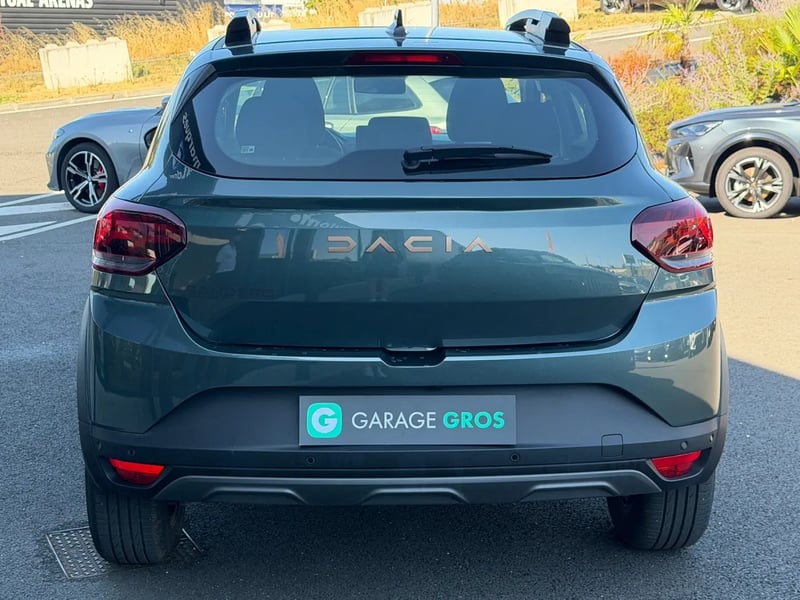Photo de la voiture DACIA SANDERO ECO-G 100 GSR2 Stepway Extreme +