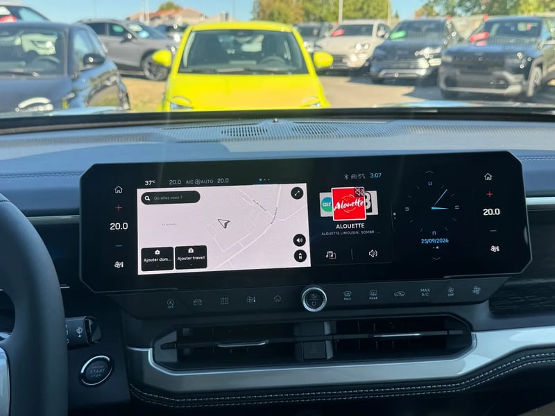 Photo de la voiture JEEP COMPASS 1.2 Turbo T3 145 ch BVR6 e-Hybrid Altitude