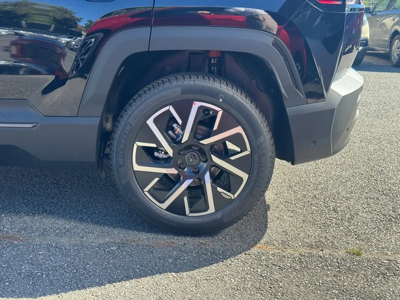 Photo de la voiture JEEP COMPASS 1.2 Turbo T3 145 ch BVR6 e-Hybrid Altitude
