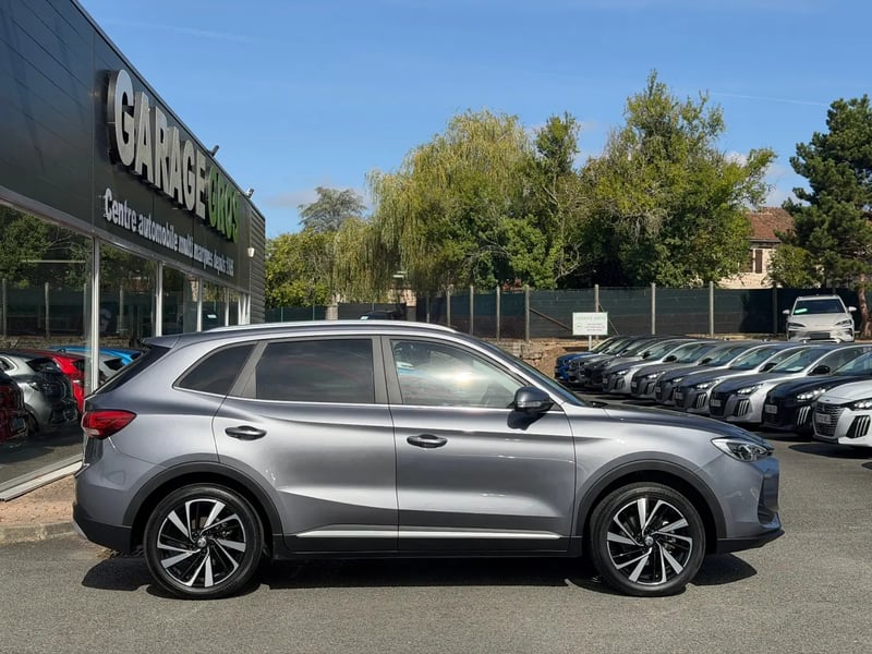 Photo de la voiture MG ZS 1.5 L Hybrid+ 197 ch Luxury
