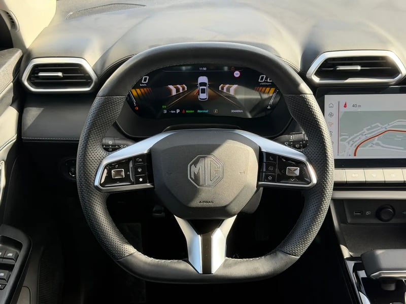 Photo de la voiture MG ZS 1.5 L Hybrid+ 197 ch Luxury