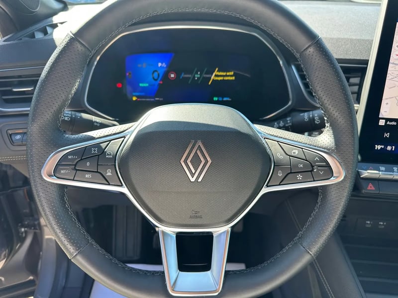 Photo de la voiture RENAULT SYMBIOZ E-Tech full hybrid 145 Iconic