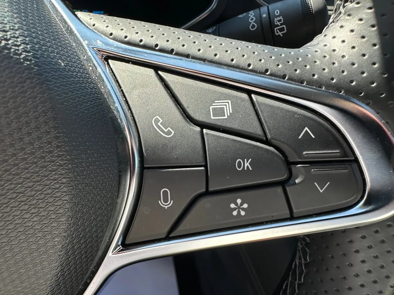 Photo de la voiture RENAULT SYMBIOZ E-Tech full hybrid 145 Iconic