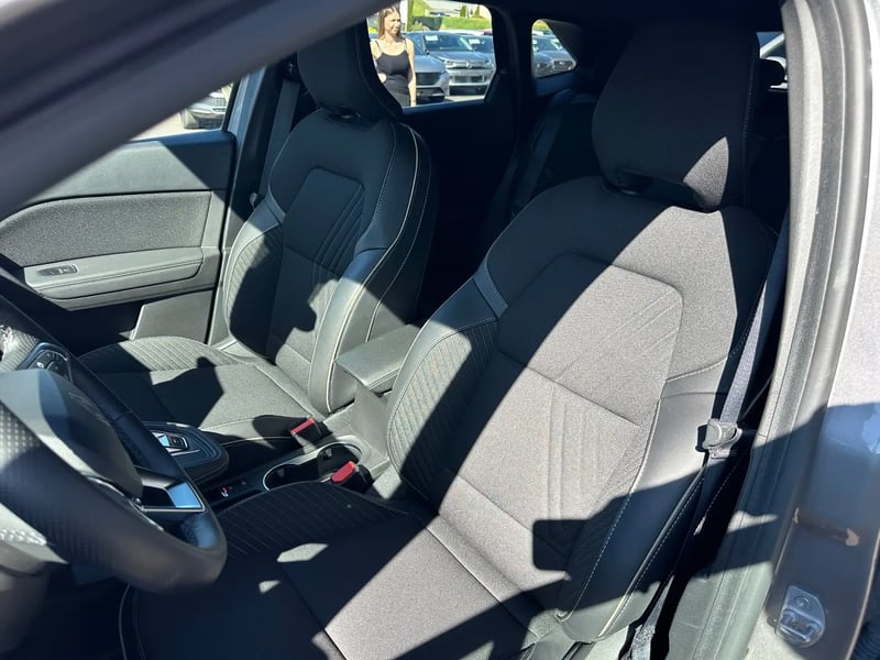 Photo de la voiture RENAULT SYMBIOZ E-Tech full hybrid 145 Iconic