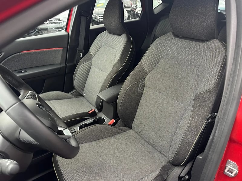 Photo de la voiture RENAULT CAPTUR Eco-G 100 ch Techno