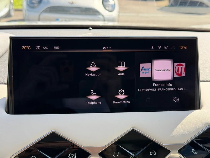 Photo de la voiture DS DS 3 PureTech 130 EAT8 Esprit de Voyage