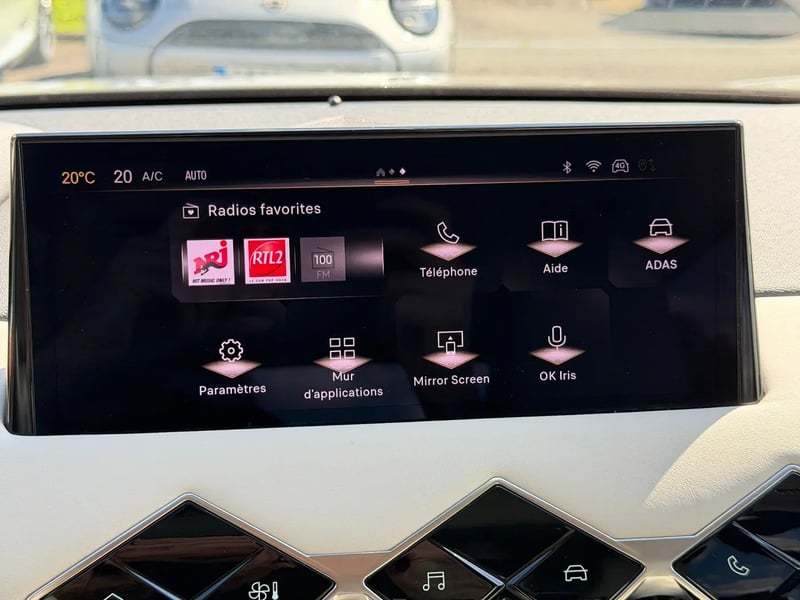 Photo de la voiture DS DS 3 PureTech 130 EAT8 Esprit de Voyage