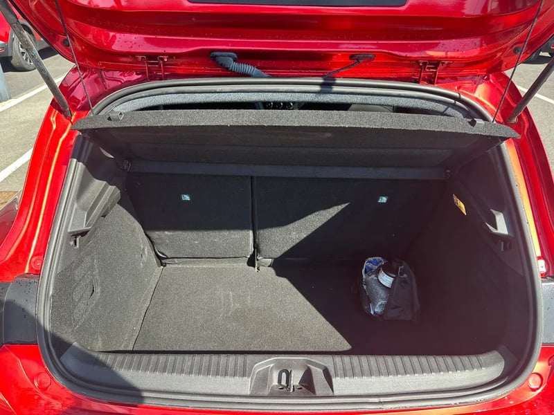 Photo de la voiture RENAULT CLIO V Eco-G 100 ch GSR2 Techno