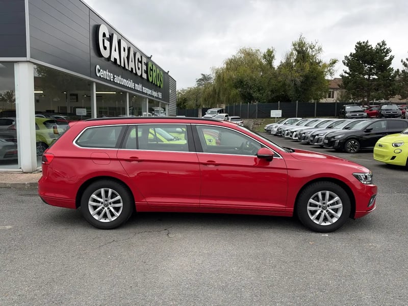 Photo de la voiture VOLKSWAGEN PASSAT SW 2.0 TDI EVO SCR 122 DSG7 Life Plus
