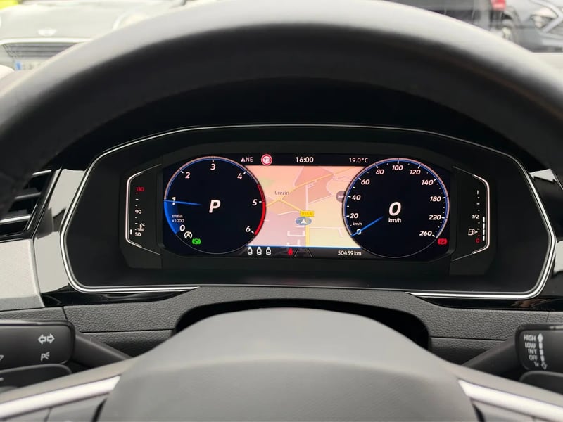 Photo de la voiture VOLKSWAGEN PASSAT SW 2.0 TDI EVO SCR 122 DSG7 Life Plus