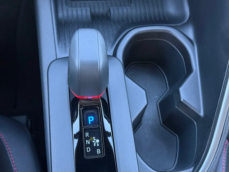 Photo de la voiture TOYOTA C-HR Hybride 200 GR Sport