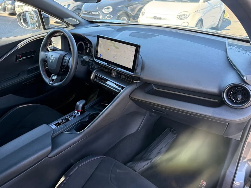 Photo de la voiture TOYOTA C-HR Hybride 200 GR Sport