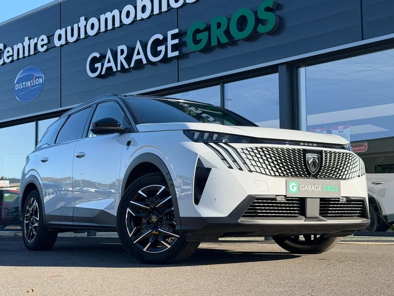 Photo de la voiture PEUGEOT 5008 5008 Hybrid 145ch GT Blanc