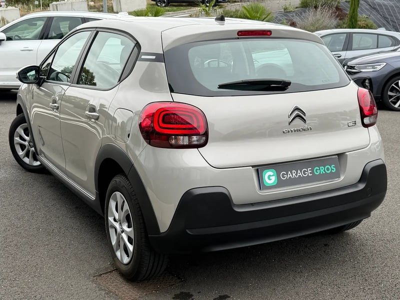 Photo de la voiture CITROEN C3 PureTech 83 ch BVM5 You