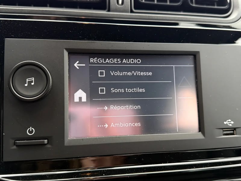 Photo de la voiture CITROEN C3 PureTech 83 ch BVM5 You
