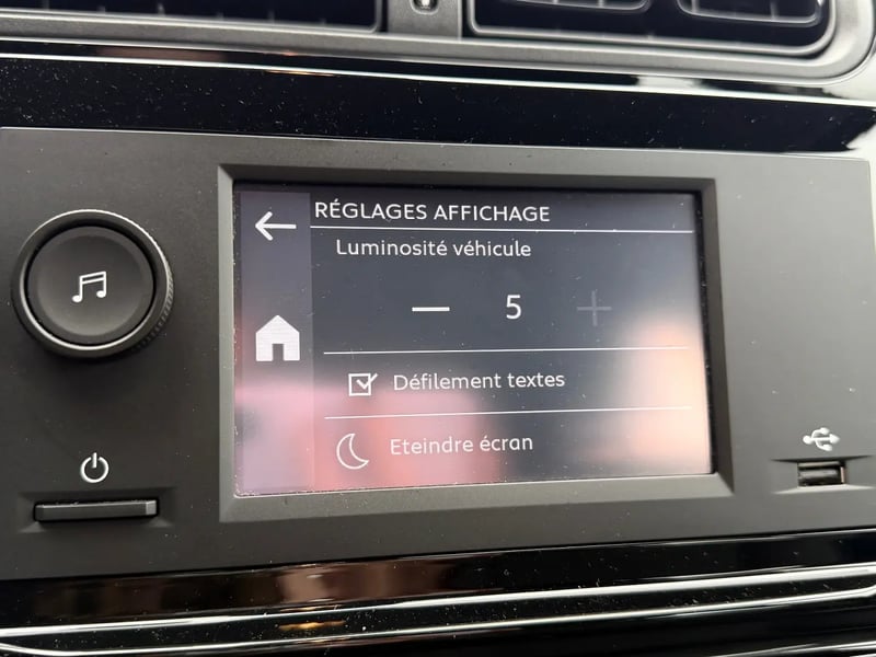 Photo de la voiture CITROEN C3 PureTech 83 ch BVM5 You