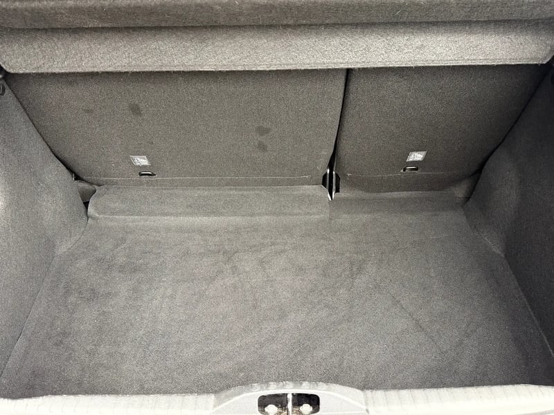 Photo de la voiture CITROEN C3 PureTech 83 ch BVM5 You