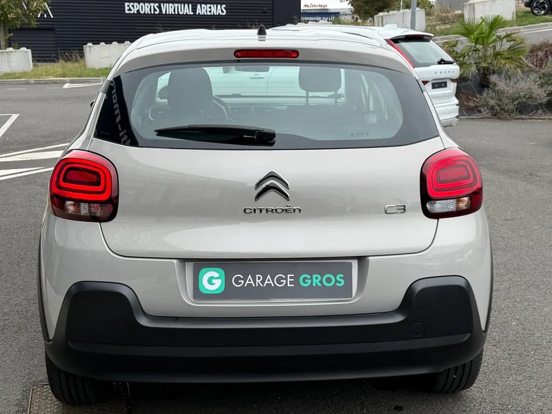 Photo de la voiture CITROEN C3 PureTech 83 ch BVM5 You