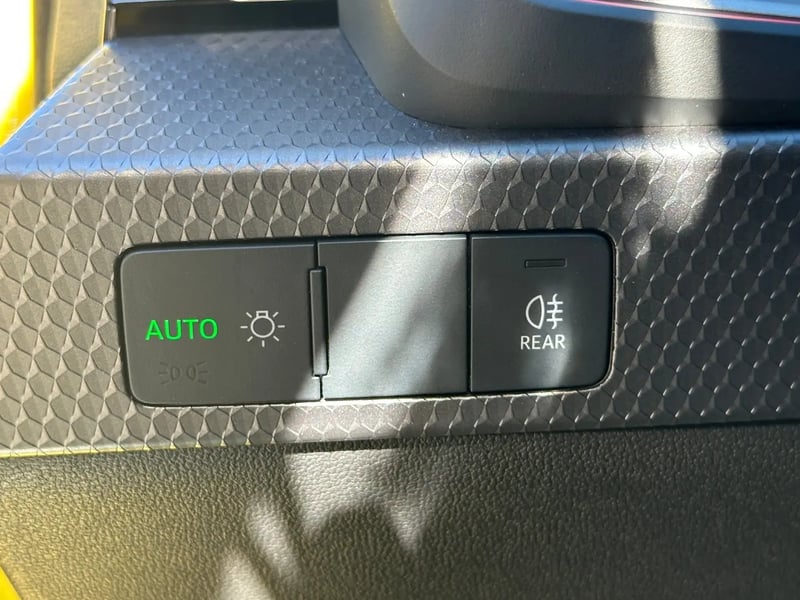 Photo de la voiture AUDI A1 SPORTBACK 25 TFSI 95 ch BVM5 S Line