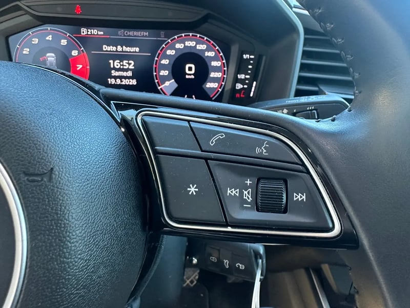 Photo de la voiture AUDI A1 SPORTBACK 25 TFSI 95 ch BVM5 S Line
