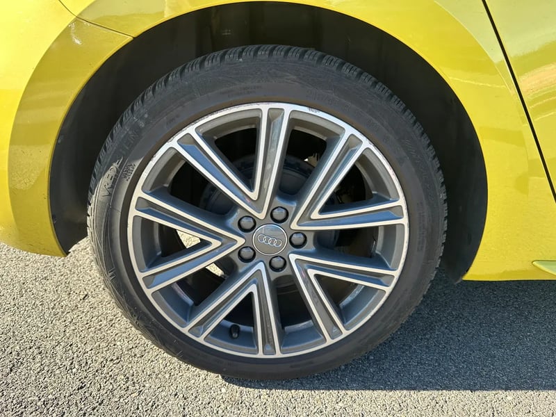 Photo de la voiture AUDI A1 SPORTBACK 25 TFSI 95 ch BVM5 S Line