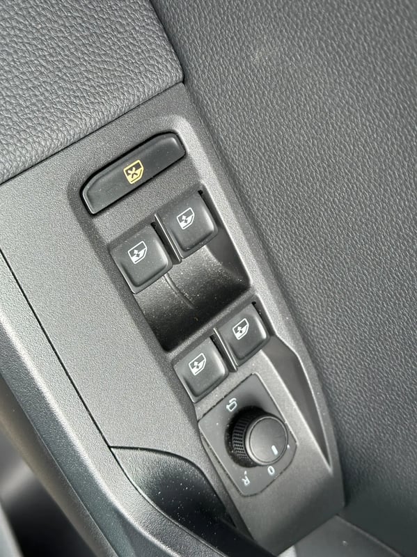 Photo de la voiture SEAT ARONA 1.0 TSI 115 ch Start/Stop DSG7 Xperience