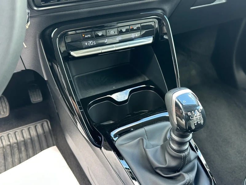 Photo de la voiture CITROEN C3 Turbo 100 ch Manuelle Max