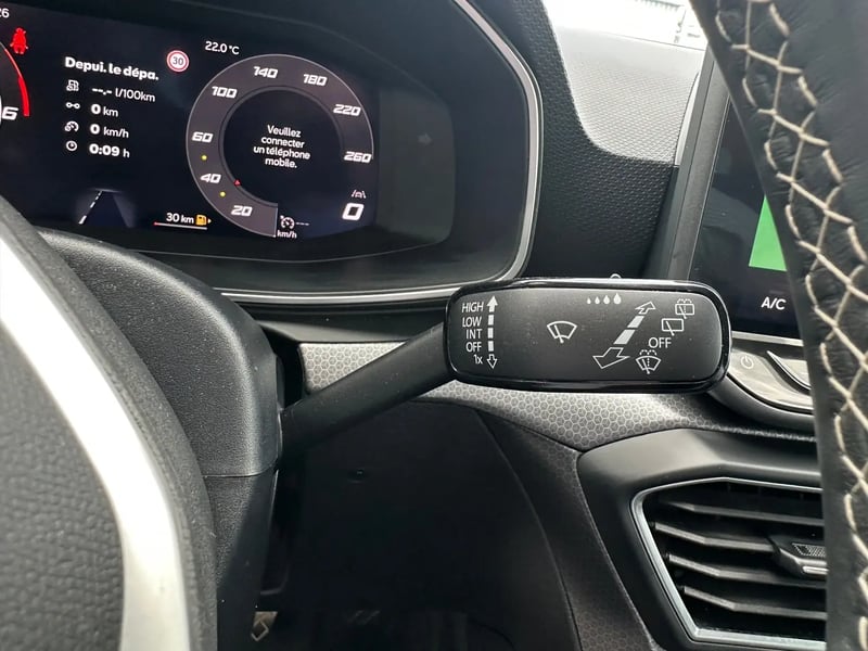 Photo de la voiture SEAT LEON 2.0 TDI 115 BVM6 Business