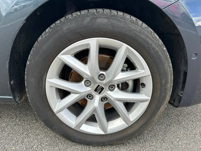 Photo de la voiture SEAT LEON 2.0 TDI 115 BVM6 Business