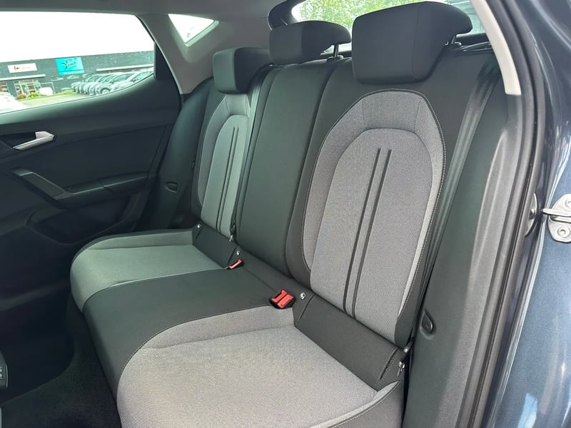 Photo de la voiture SEAT LEON 2.0 TDI 115 BVM6 Business