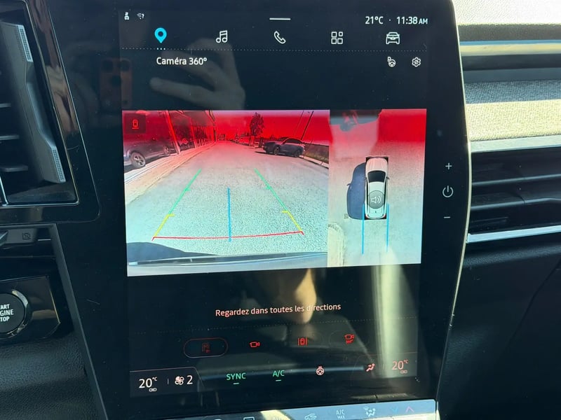 Photo de la voiture RENAULT ESPACE VI E-Tech hybrid 200 Techno