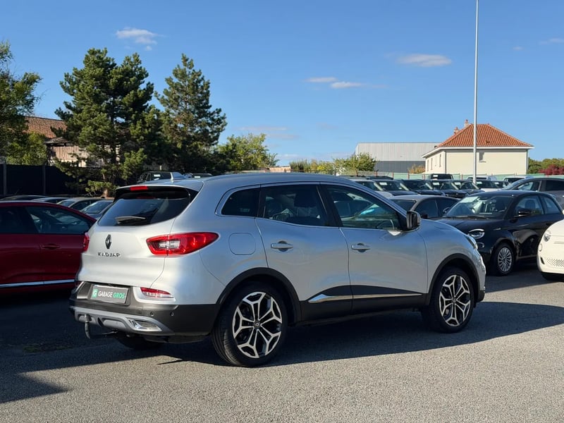 Photo de la voiture RENAULT KADJAR Blue dCi 115 EDC Techno