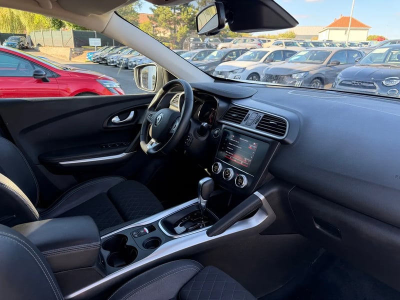 Photo de la voiture RENAULT KADJAR Blue dCi 115 EDC Techno