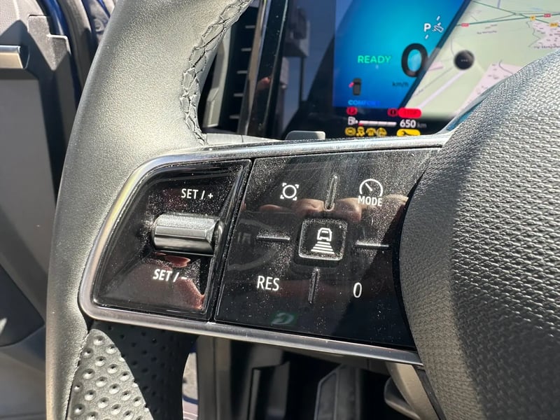 Photo de la voiture RENAULT AUSTRAL E-Tech full hybrid 200 GSR2 Techno