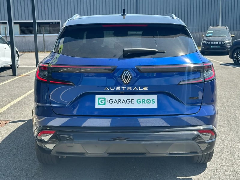 Photo de la voiture RENAULT AUSTRAL E-Tech full hybrid 200 GSR2 Techno