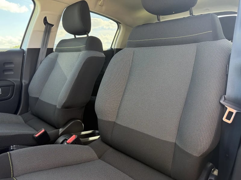 Photo de la voiture CITROEN C3 PureTech 110 S&S EAT6 Shine Pack
